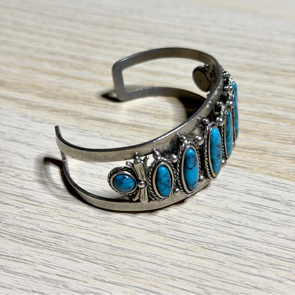Vintage Southwestern Turquoise Row Cuff Bracelet Boho Navajo Style Silver Tone - Picture 2 of 7